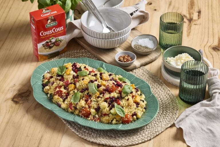 Salada de Cuscuz com Legumes e Ervas Frescas